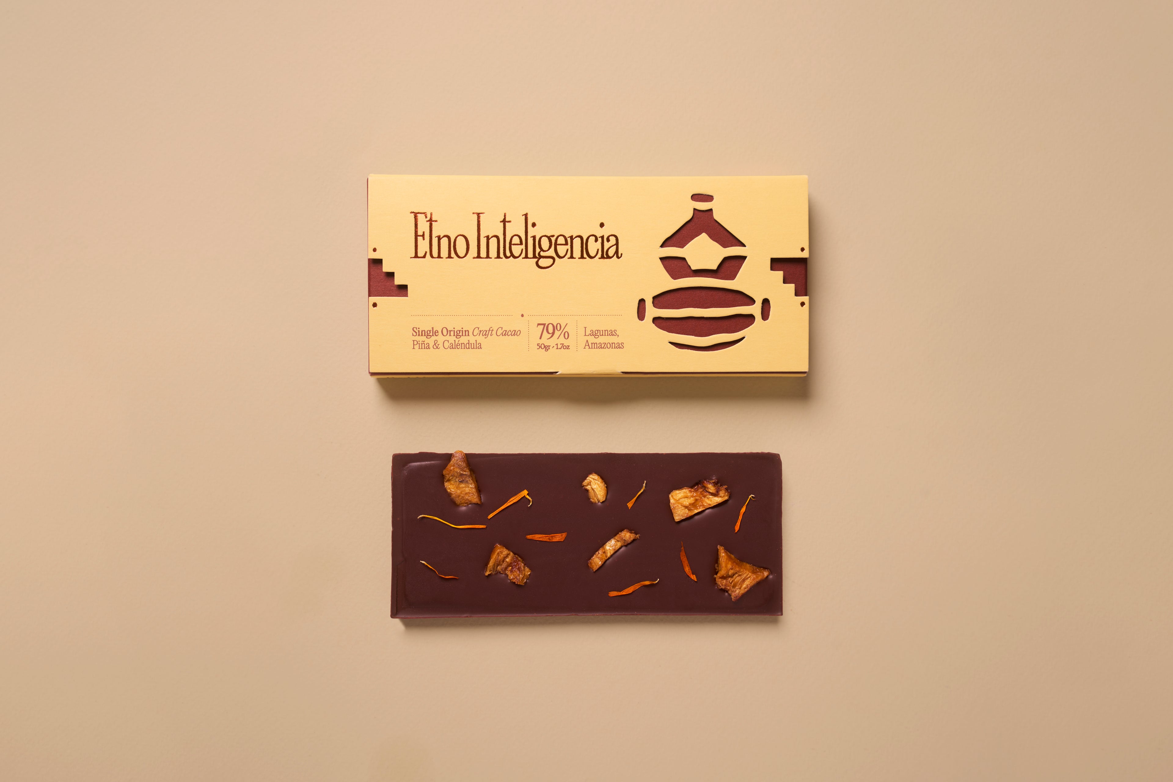 Chocolate 79% Amazonas con piña & calendula